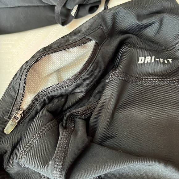 Nike running tights - Picture 3 of 3